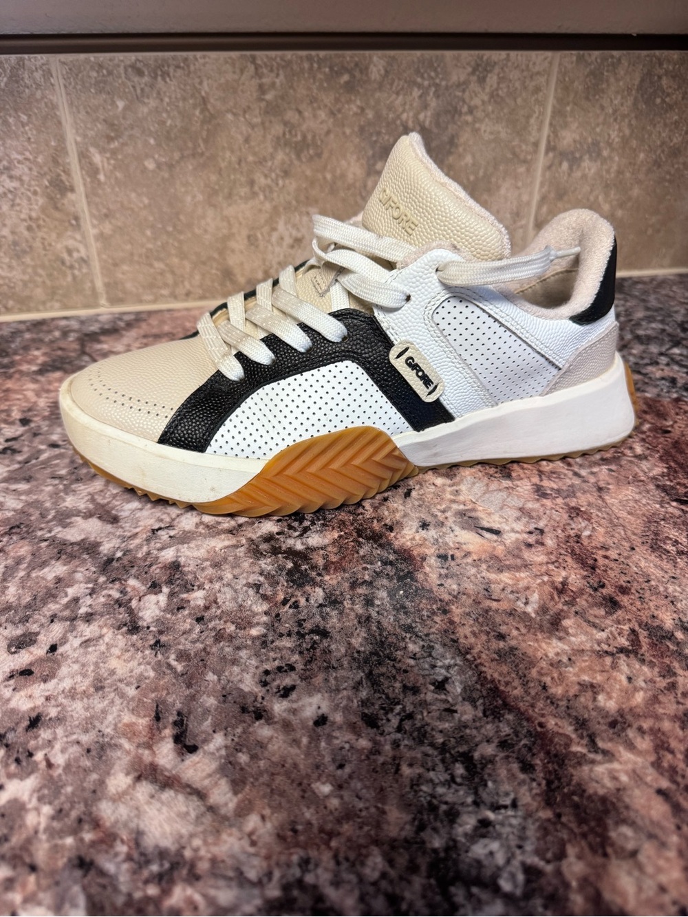 G/FORE Gallivanter Women’s Golf Shoes White Black Leather Size 5